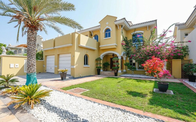 The Palm Jumeirah Villas - Frond C