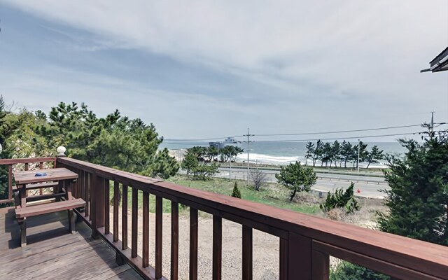 Yeongdeok Darnim Pension