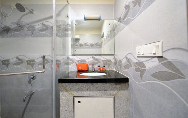 OYO 897 Hotel Surabhi Elite