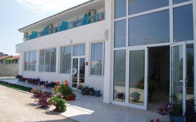 Sani Family Hotel
