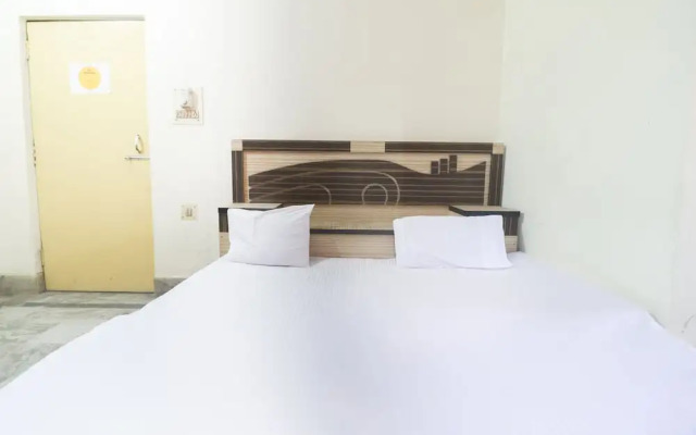 Samarpan Guest House by OYO Rooms