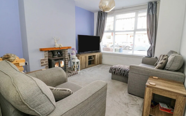 Cosy Coastal Holiday Let