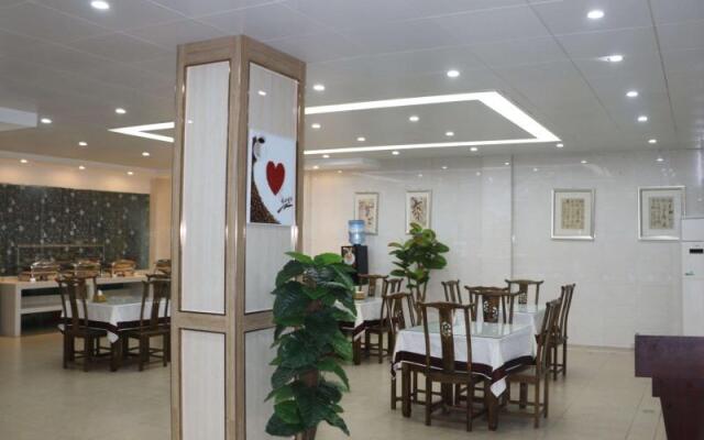 GreenTree Alliance Zhengzhou Railway station West Square Hotel