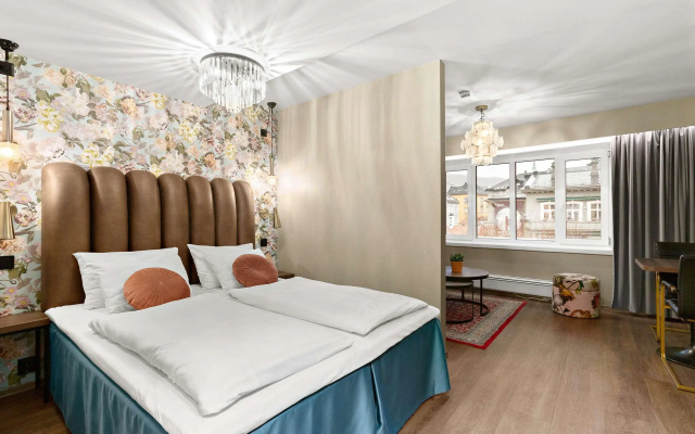 Ole Bull, Best Western Signature Collection