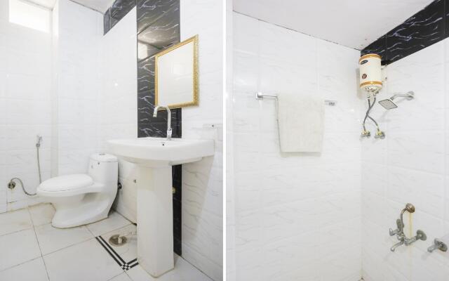 OYO flagship 75848 Unique Residency