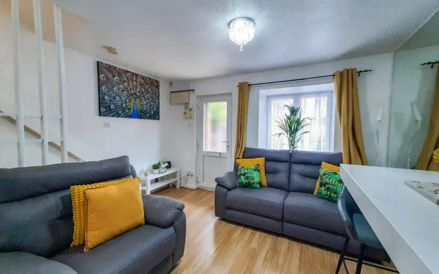I Luv London Too! 1bed Stunnin Home Sleeps 3!