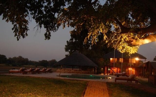 Three Cities Mushroom Lodge & Presidential House
