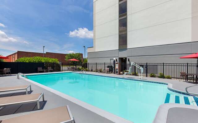 Hyatt Place Louisville East