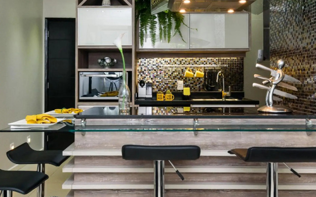 Pineapples BC101 - Estiloso apartamento em Copacabana