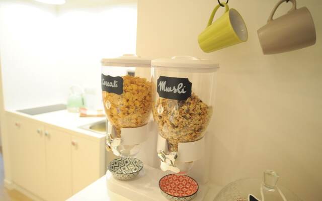 The Corner 180 Suite