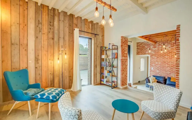 Lush Holiday Home in Vlaanderen With Private Pool