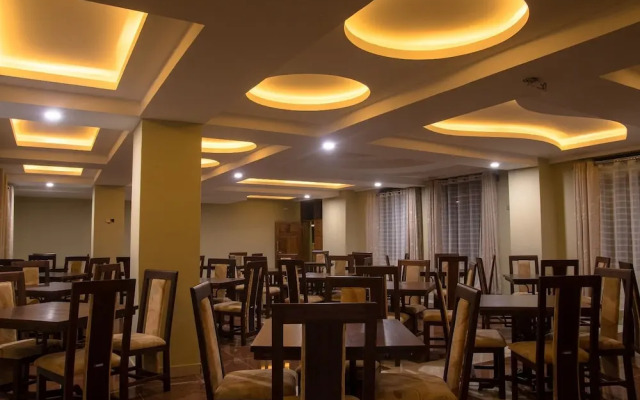Maxland Hotel Juja