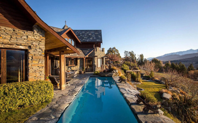 Stoneridge Estate