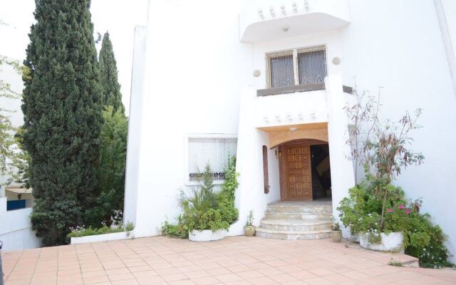 Villa With 5 Bedrooms in Gammarth Supérieur, With Private Pool, Enclos