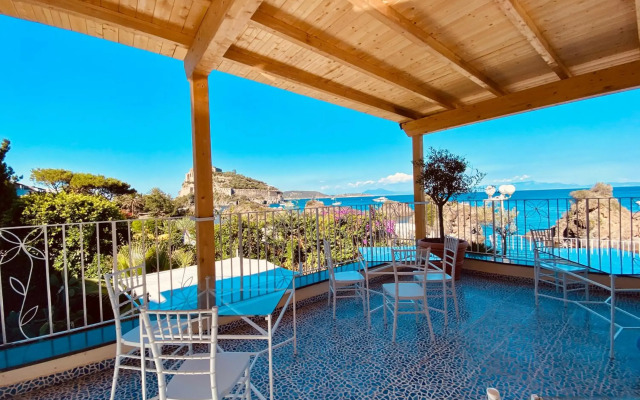 Strand Hotel Terme Delfini