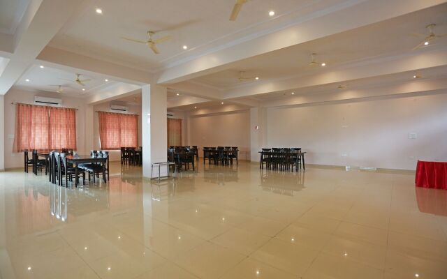 OYO 8425 Hotel Shiv Palace