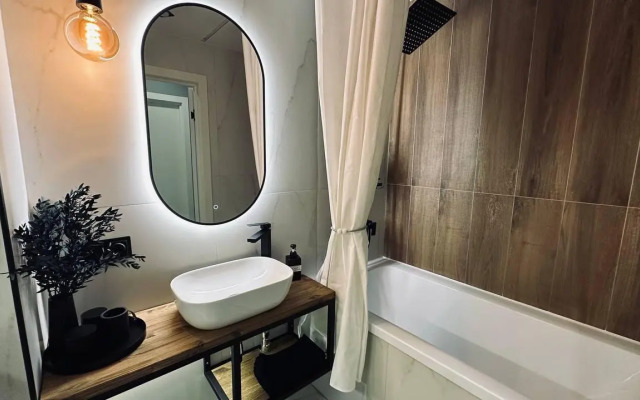 Апартаменты на улице Конституции 5/2