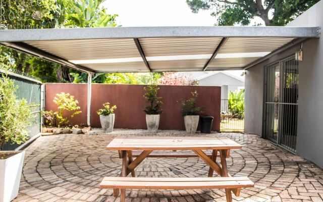 Little Rose Guesthouse & Self-Catering