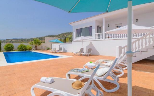 Villa Maria de Periana by Ruralidays