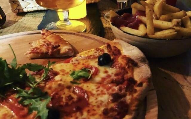 The Vagabond Bunkhouse & Pizzaria - Hostel