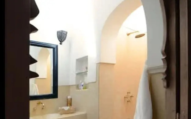 Charming Mini Riad 2 Bedrooms Shared Pool