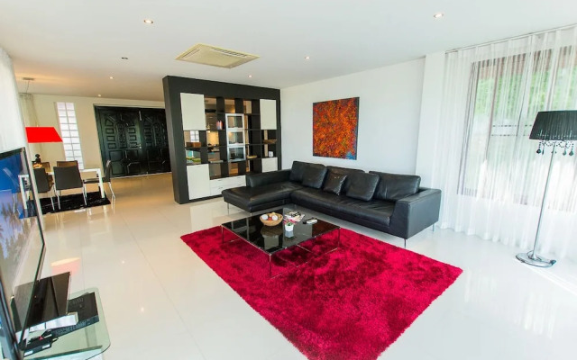 Luxury Seaview Pool Villa at Chalong