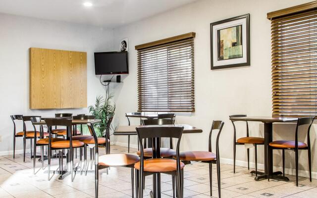 Quality Inn Fresno Near University