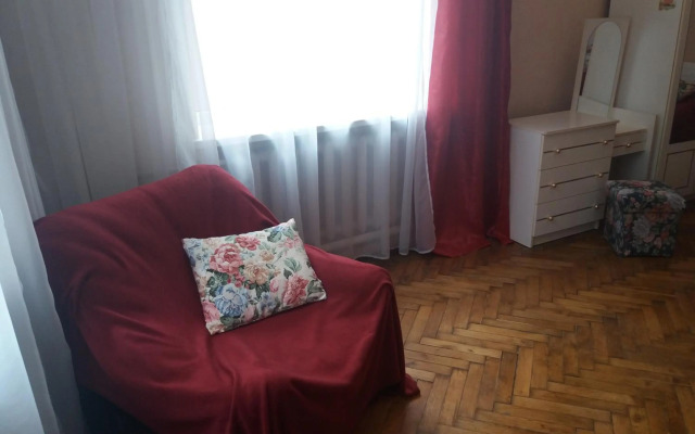 Kvartira na B Khmelnytskoho