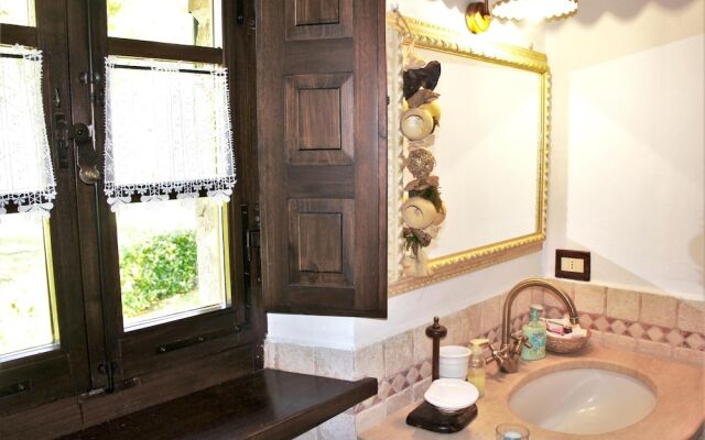 House With 4 Bedrooms in Montelaterone, With Wonderful Mountain View,