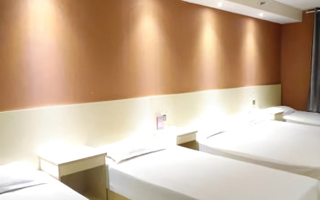 Hongchibo Hot Spring Hotel (Kaifeng Baogong Lake)