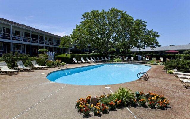 Seaglass Inn & Spa