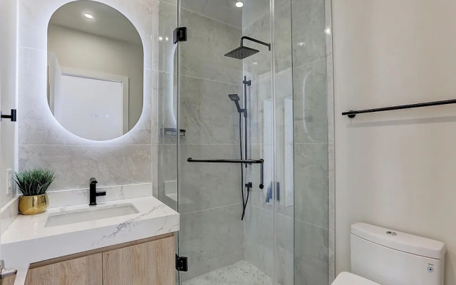 INFIVILLA Deluxe Penthouse Suite