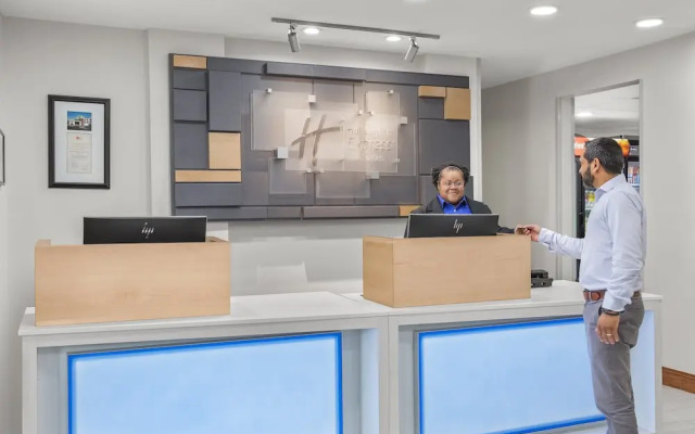 Holiday Inn Express & Suites Hardeeville - Hilton Head by IHG