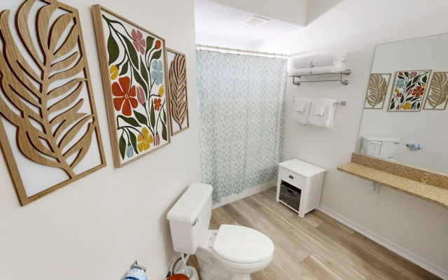 Sandpiper Cove 9141 3 Bedroom Condo by RedAwning