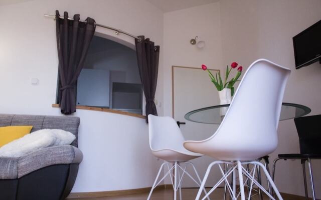 Apartments Ivo 1728