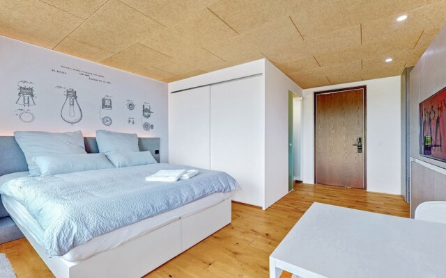 Evi's Home Hotel & Apartments