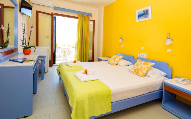 Raisakis Apartments