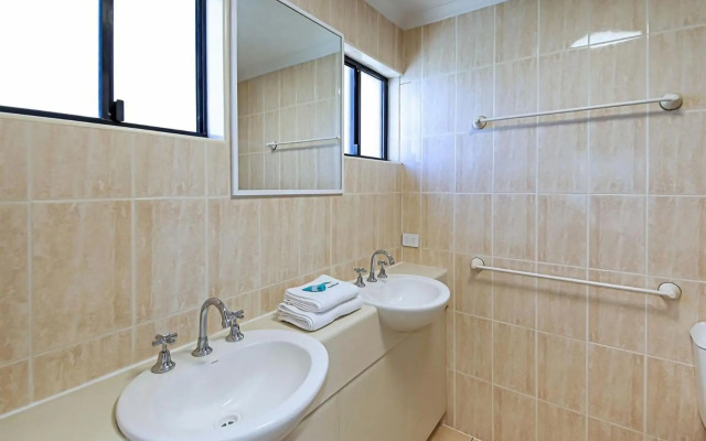 Unit 9 'The Rocks', Coolum Beach