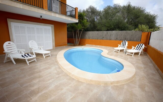 Casa Familiar con Piscina y BBQ