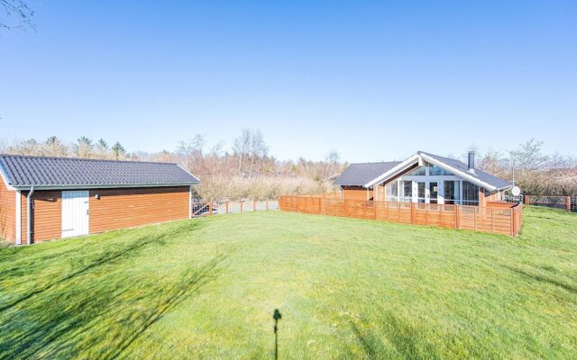 6 Person Holiday Home in Hemmet