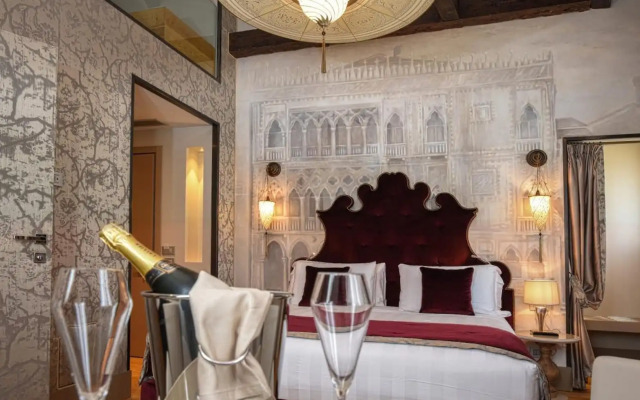 Santa Croce Boutique Hotel