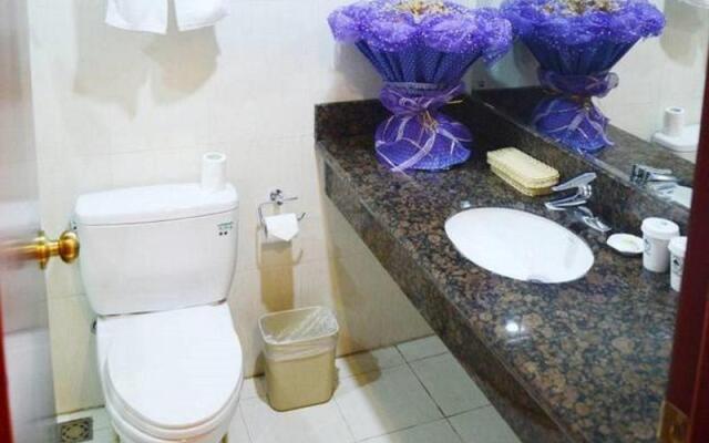 Greentree Inn Taizhou Xinghua Zhangguo Bus Station