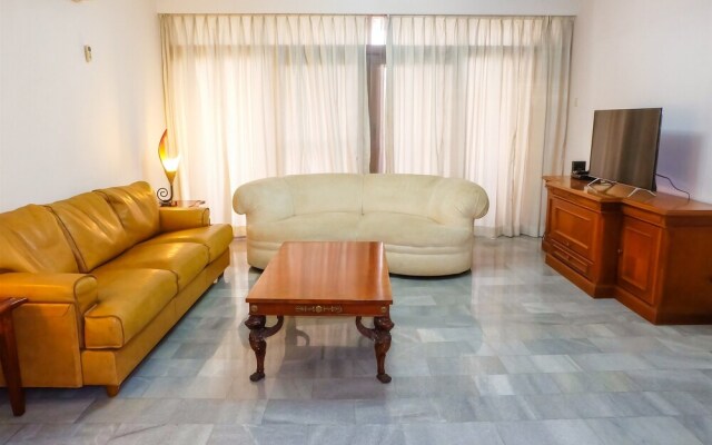 3 Bedrooms Luxury Senopati SCBD Apartment by Travelio