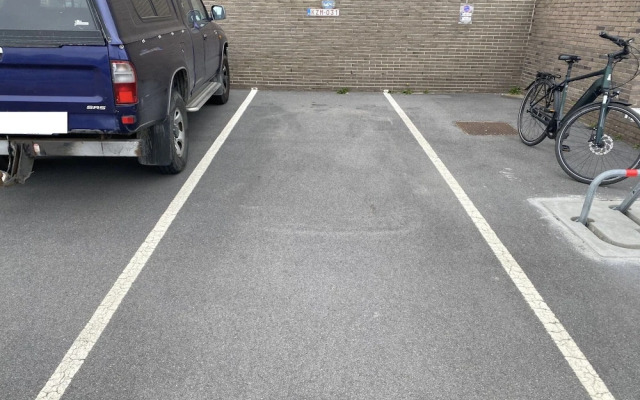 Corner Apartment Near the Center