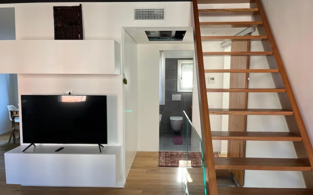Victoria Studio