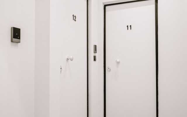 Planis Str Urban Suites