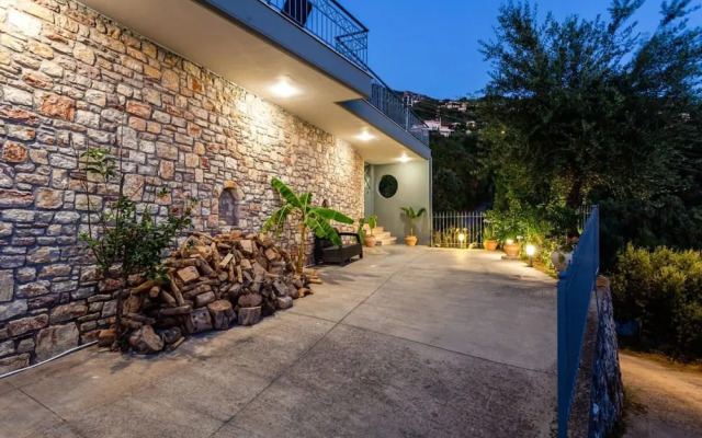 Aigli Luxury Villa - Panoramic Seaview Retreat