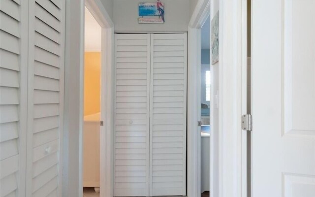 Seabreeze 2 Bedroom Home by Redawning