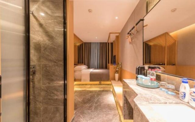 Cozy Home Rooftop Scenic Hotel (Guilin Two Rivers And Four Lakes Elephant Trunk Hill)