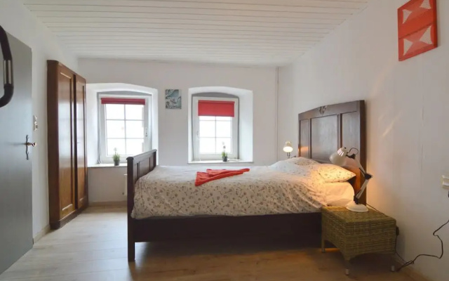 Veltenhaus: Historic Retreat